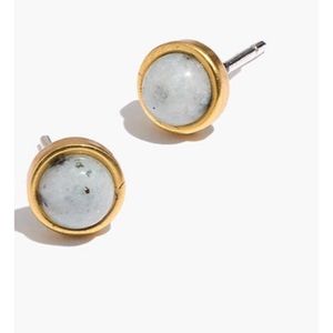 ✨NEW✨small stud earrings